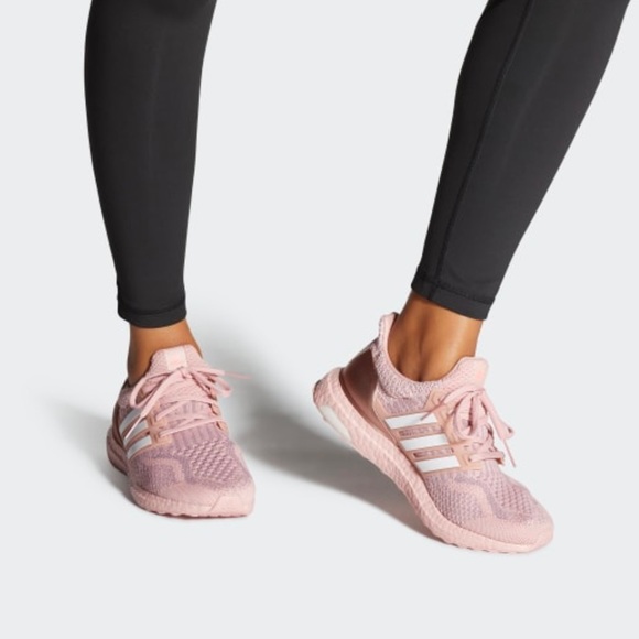 Adidas Ultraboost 5.0 DNA Women’s 6.5 - Picture 3 of 3